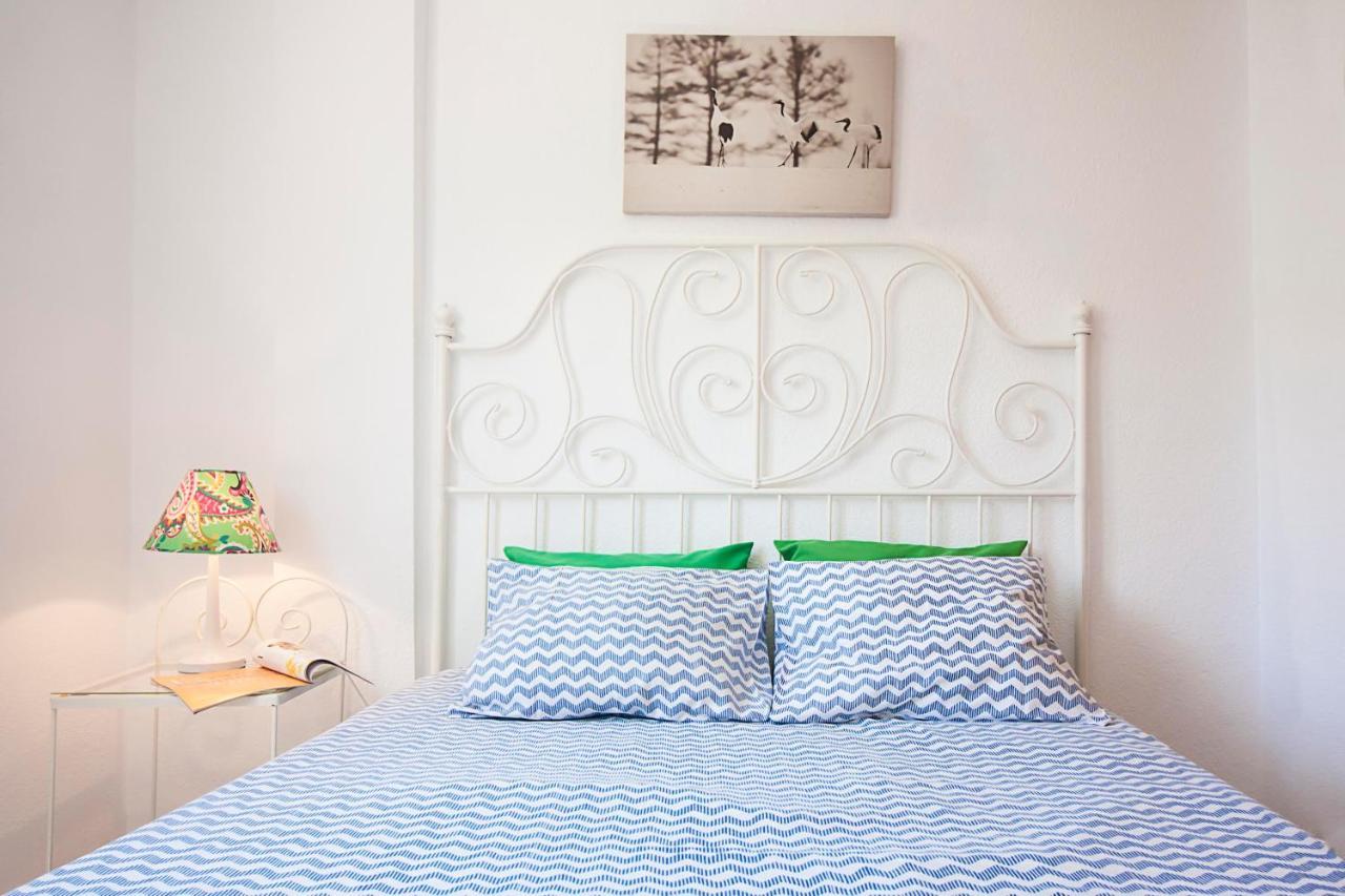 Camas Apartments! 말라가 외부 사진